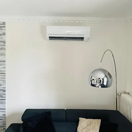 Holiday home Normand Climatise Avec Piscine Privee Conde-sur-Seulles