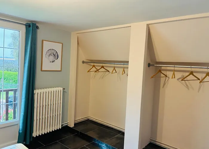 Normand Climatise Avec Piscine Privee 펜션