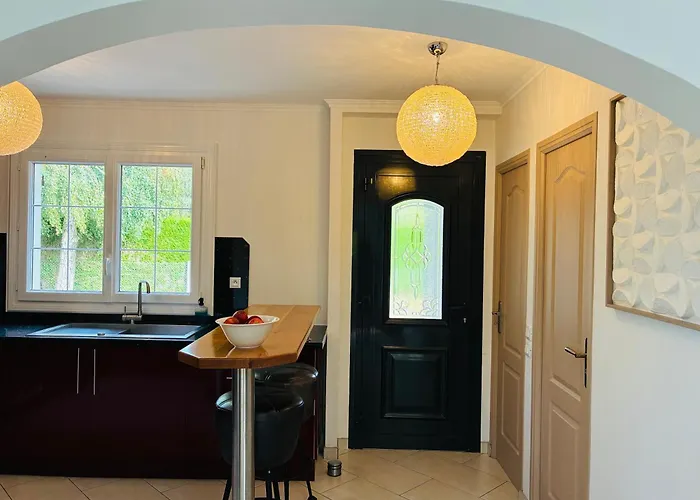 Normand Climatise Avec Piscine Privee